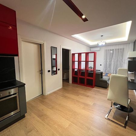 Downtown Grand Comfort Tirana Esterno foto