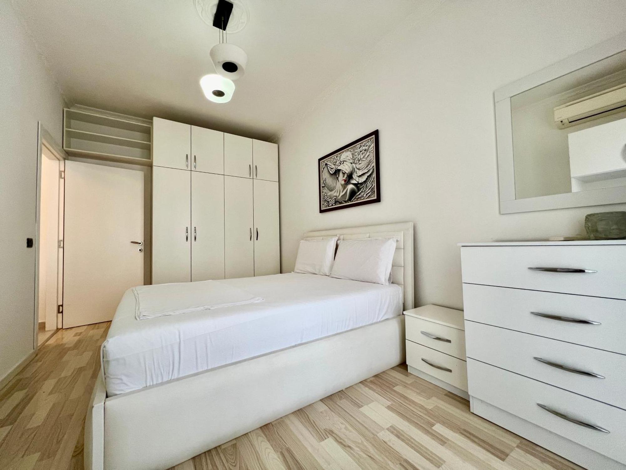 Downtown Grand Comfort Tirana Esterno foto