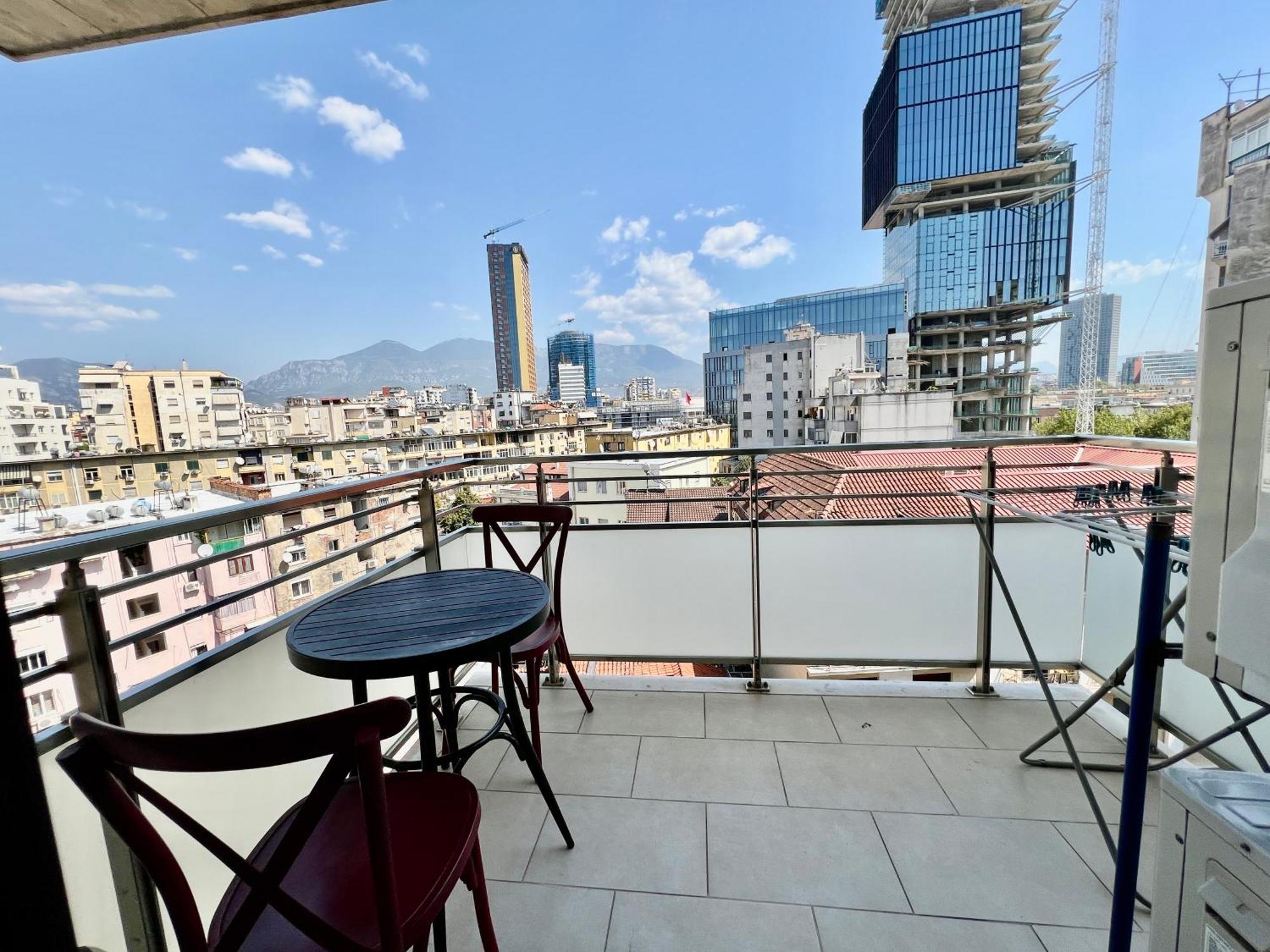 Downtown Grand Comfort Tirana Esterno foto