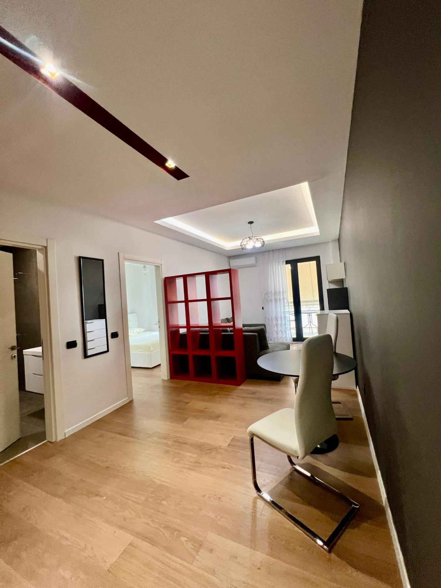Downtown Grand Comfort Tirana Esterno foto