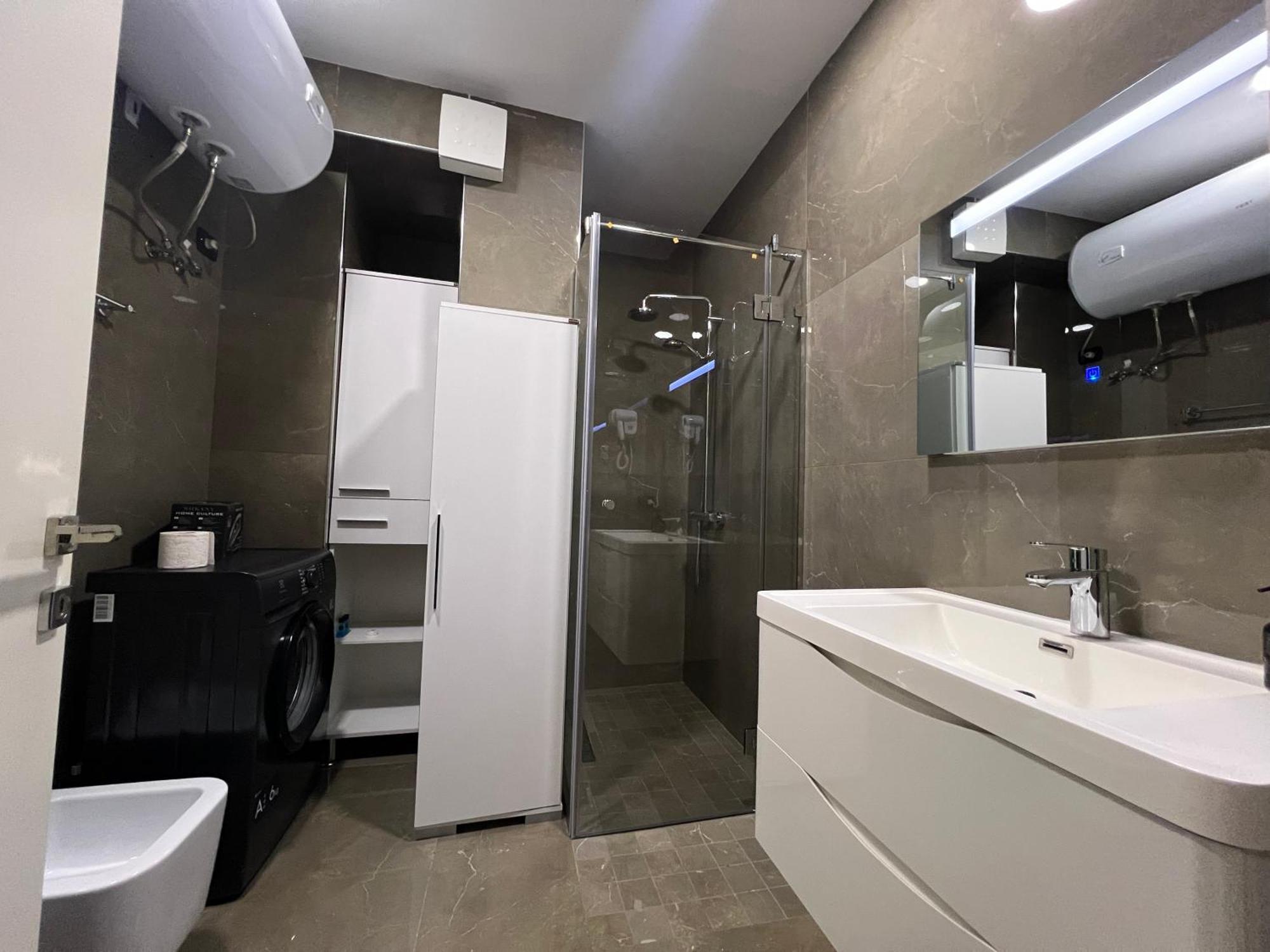 Downtown Grand Comfort Tirana Esterno foto