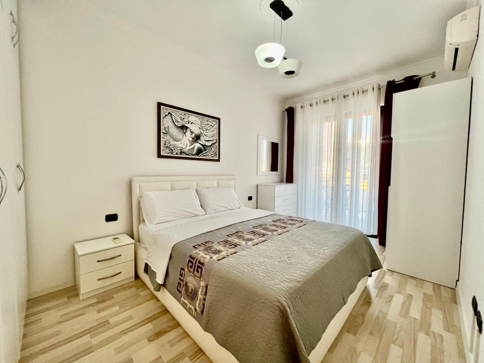 Downtown Grand Comfort Tirana Esterno foto